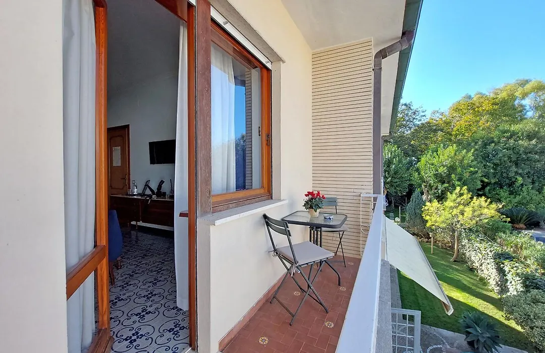 Villa Gisi Guest House-1